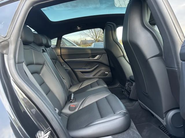 Porsche Taycan Performance Plus