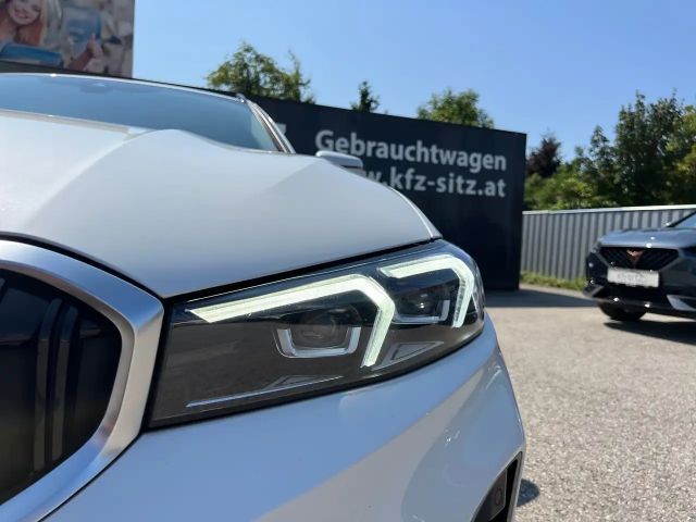 BMW 320 320d Touring xDrive
