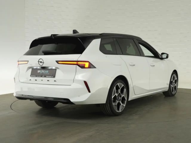 Opel Astra Sports Tourer Ultimate