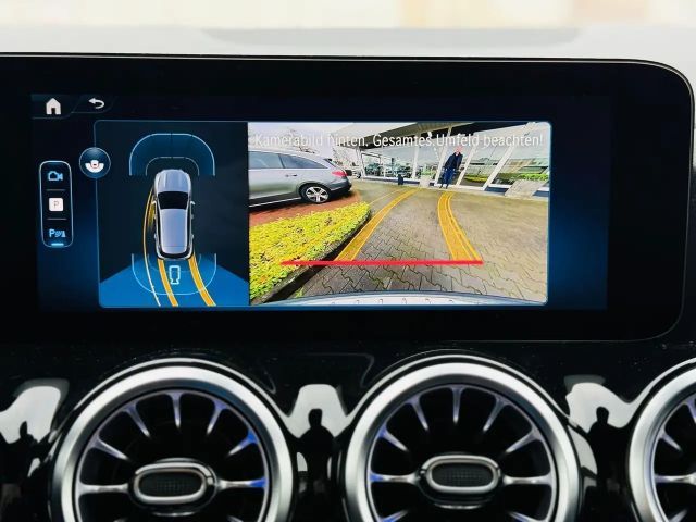 Mercedes-Benz GLA 180 Progressive