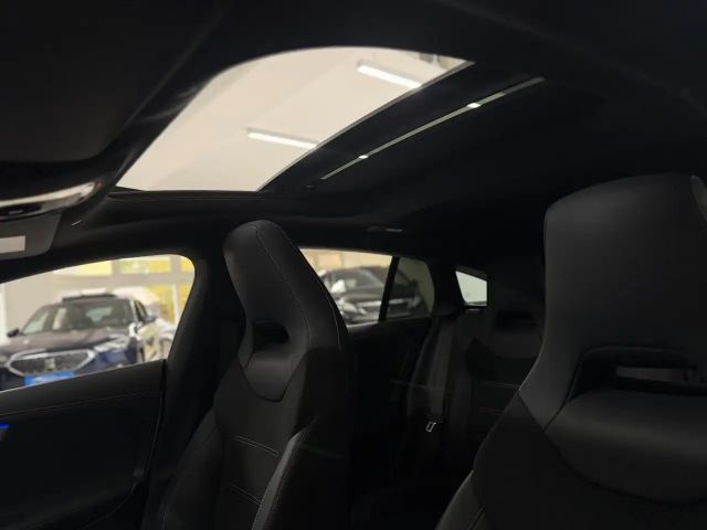 Mercedes-Benz CLA 200 AMG Line Shooting Brake