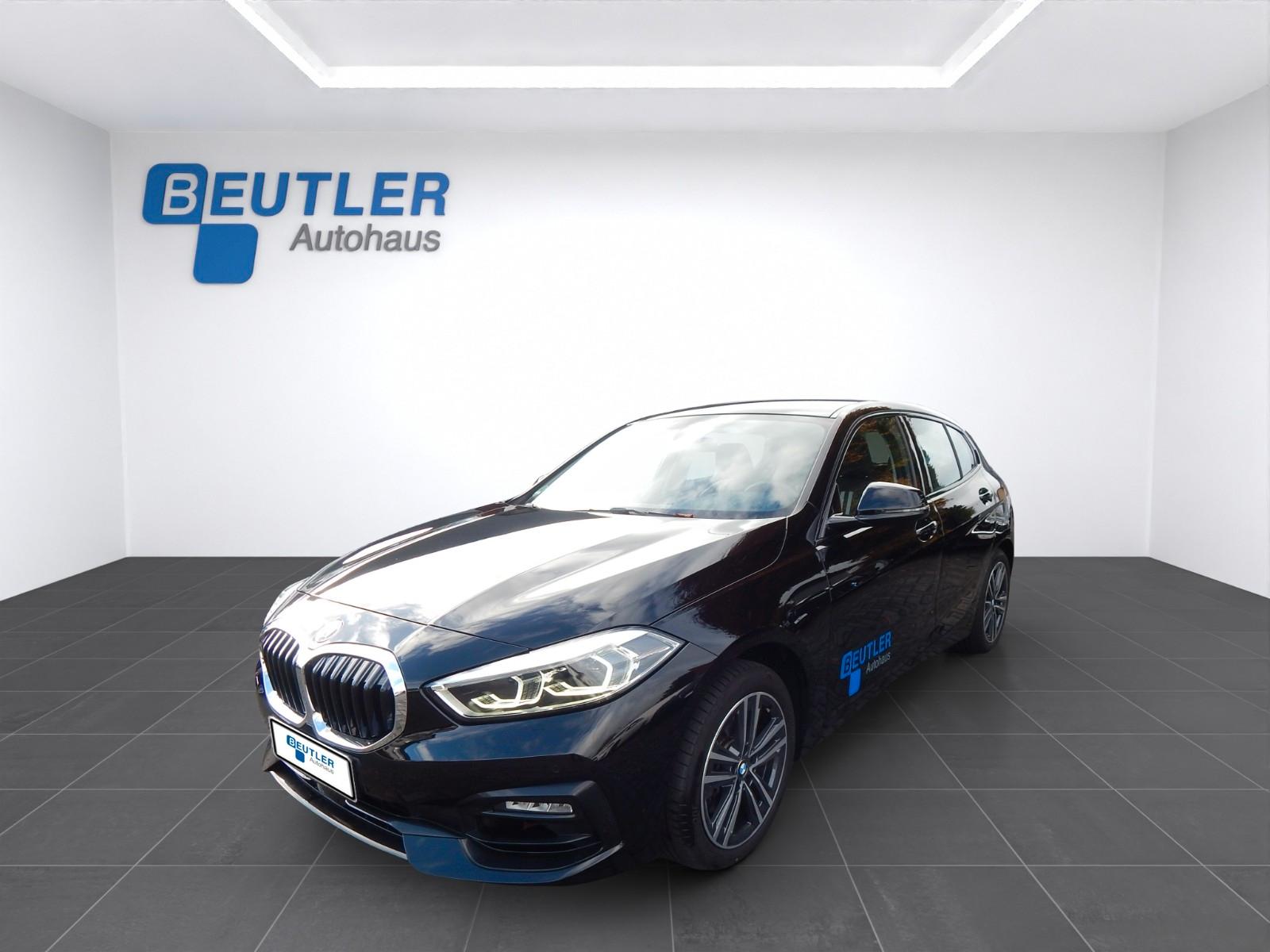BMW 118 118i Sedan Sport Line