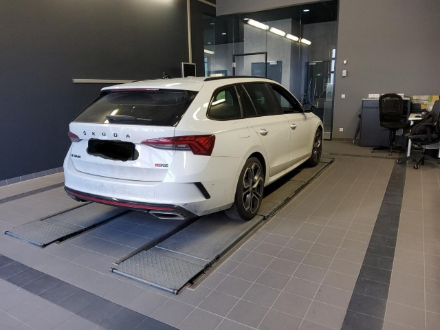 Skoda Octavia 2.0 TSI Combi RS