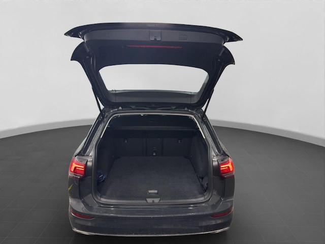 Volkswagen Golf 2.0 TDI DSG Style Variant