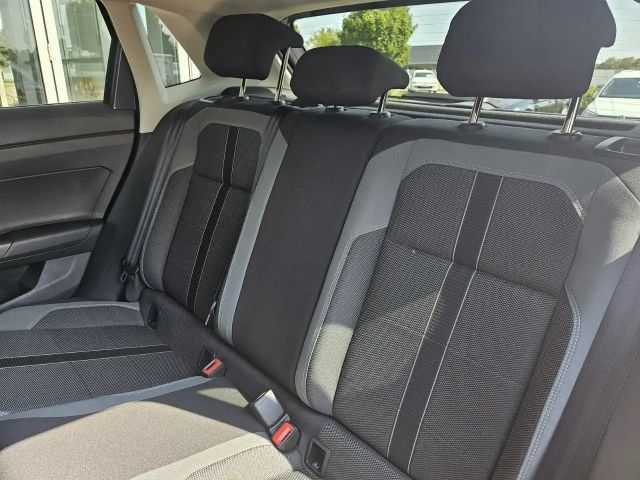 Volkswagen Polo 1.0 TSI DSG Style