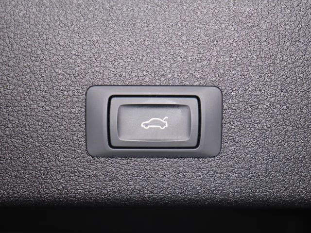 Audi e-tron 50 S-Line Sportback