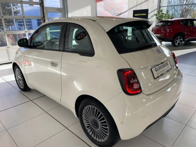 Fiat 500e Komfort Paket/ Allwetterreifen