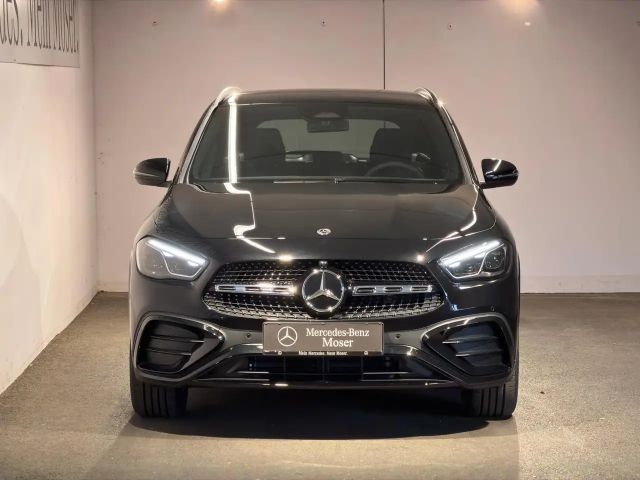 Mercedes-Benz GLA 200 4MATIC GLA 200 d
