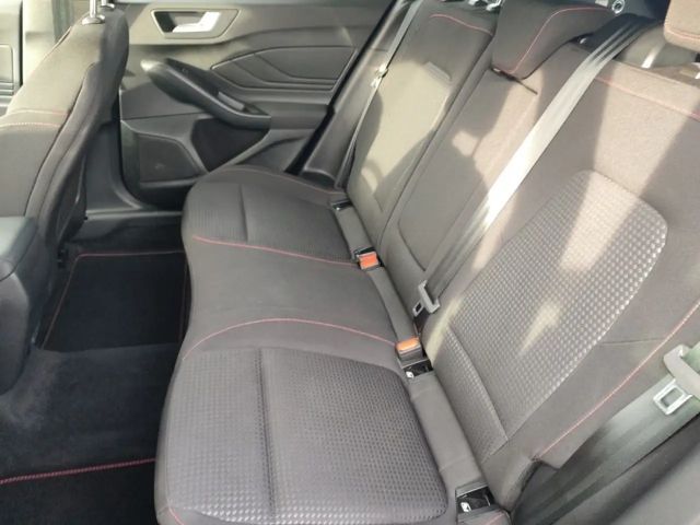 Ford Focus ST Line Wagon