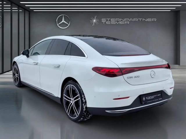 Mercedes-Benz EQE 300 Sedan