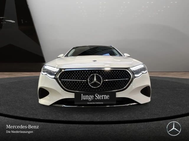 Mercedes-Benz E 200 AVANTGARDE Estate