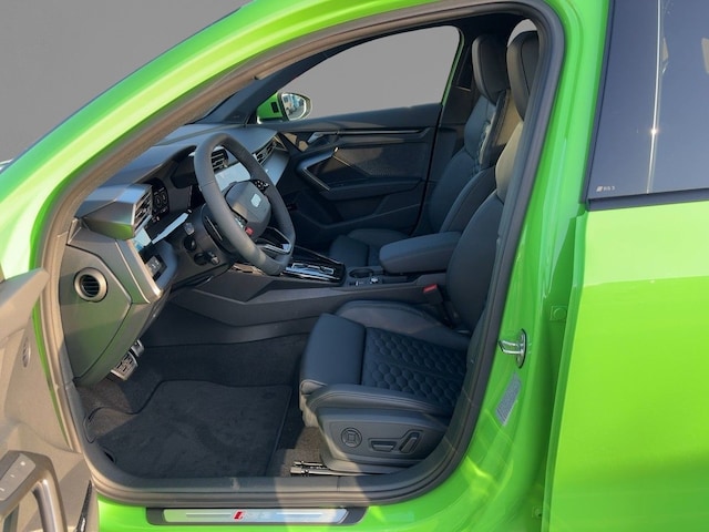 Audi RS3 Quattro S-Tronic Sedan