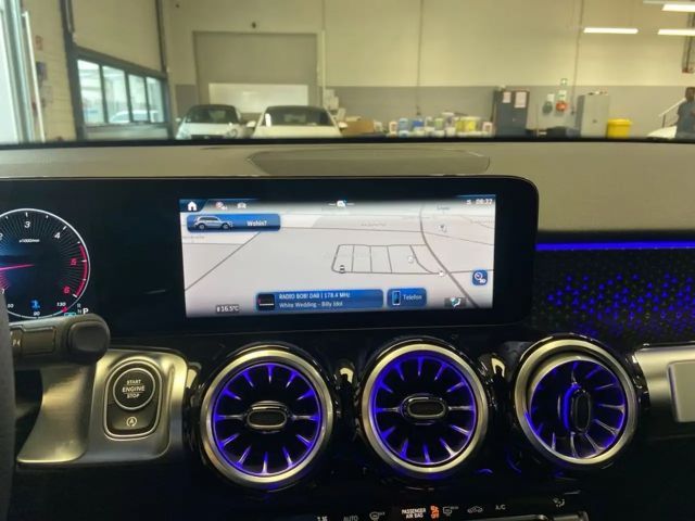 Mercedes-Benz GLB 200 GLB