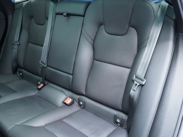 Volvo XC60 AWD Dark Ultimate