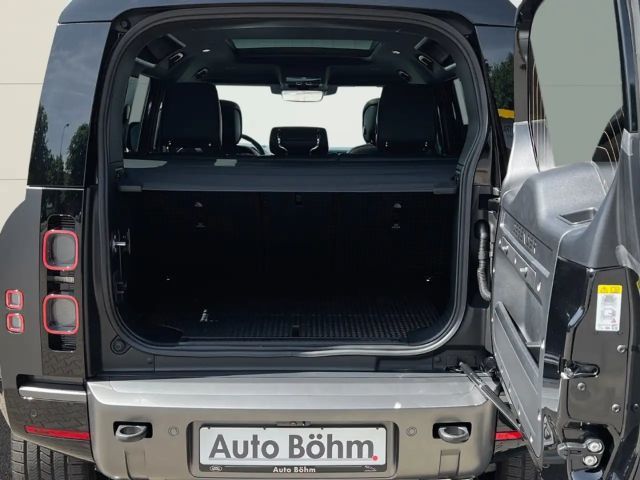 Land Rover Defender 110