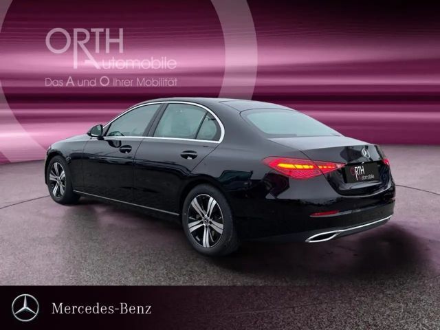 Mercedes-Benz C 180 AVANTGARDE Sedan