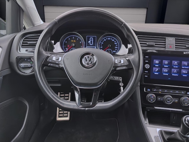 Volkswagen Golf 1.0 TSI IQ.Drive Variant
