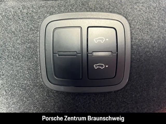Porsche Macan BOSE Luftfederung 20-Zoll Panoramadach LED