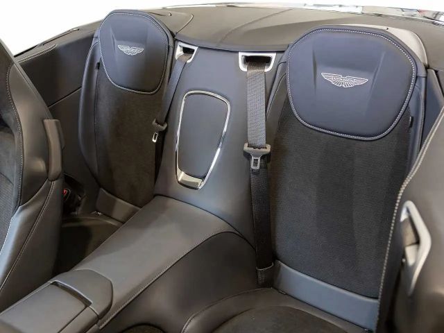 Aston Martin DB12 Volante -Minotaur Green-