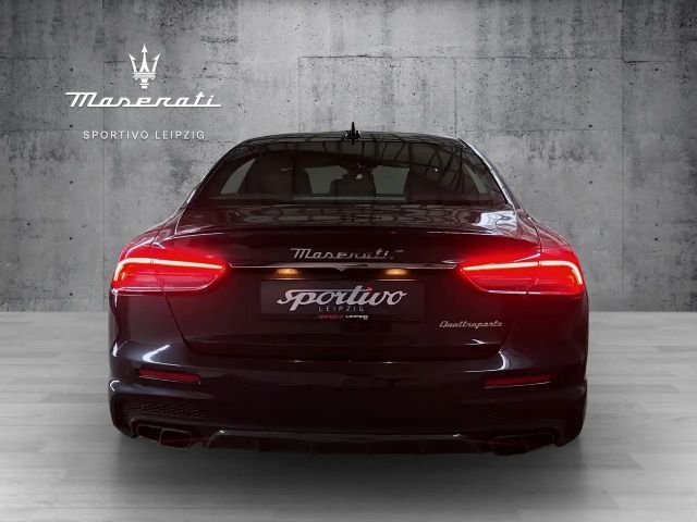 Maserati Quattroporte Trofeo