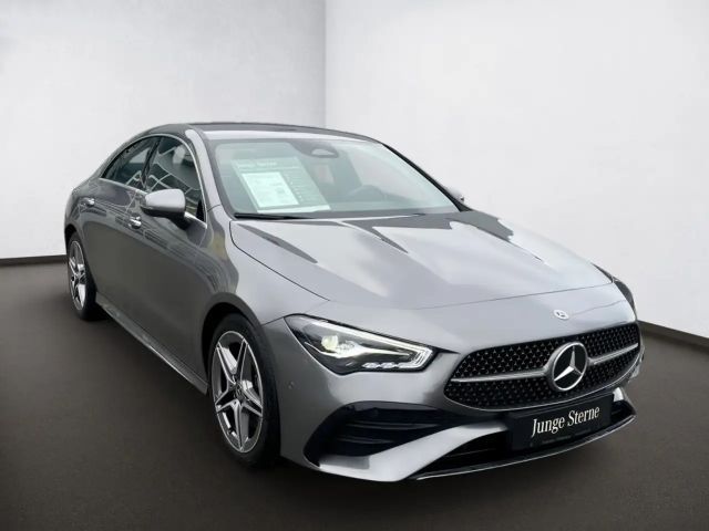 Mercedes-Benz CLA 200 AMG Line CLA 200 d Coupé