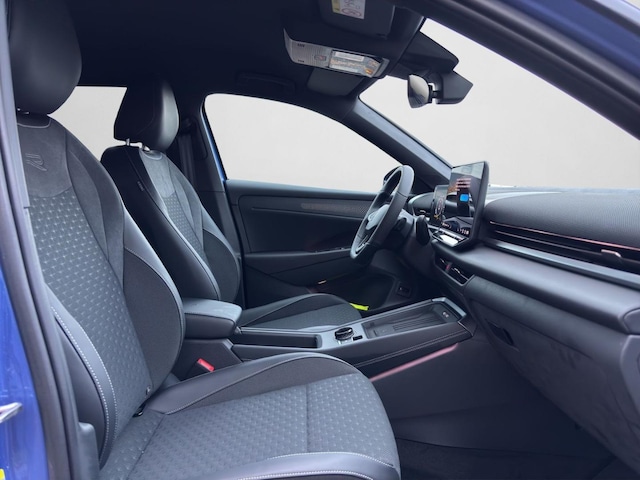 Volkswagen T-Roc 1.5 eTSI DSG R-Line