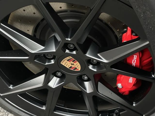 Porsche 992 Cabrio Carrera S