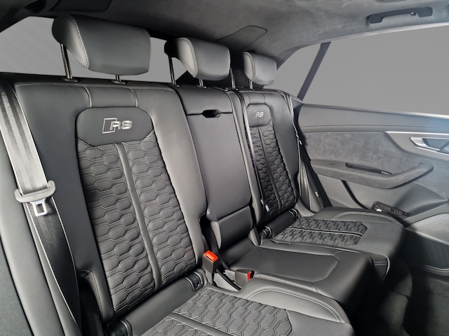 Audi RS Q8 Performance Quattro