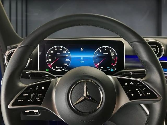 Mercedes-Benz C 180 AVANTGARDE Sedan