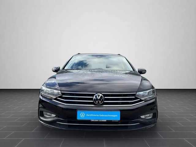 Volkswagen Passat 1.5 TSI Business DSG Variant