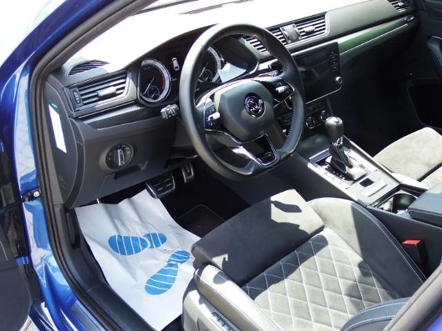 Skoda Superb 2.0 TSI Combi Sportline