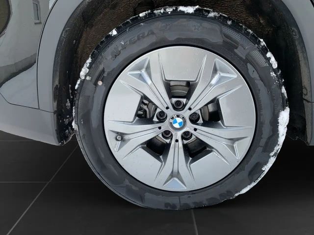 BMW iX1 xDrive30