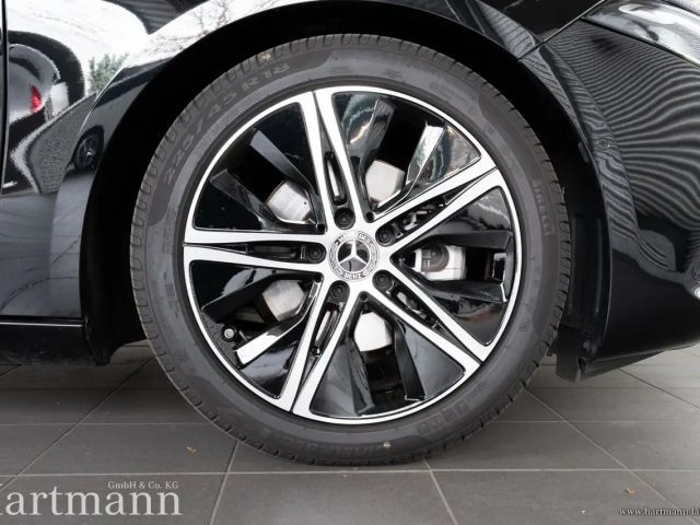 Mercedes-Benz A 200 Hatchback Progressive