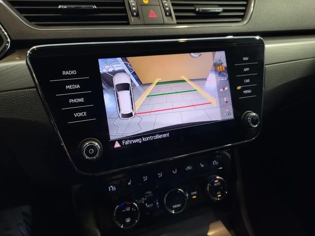 Skoda Superb 2.0 TDI Style Style