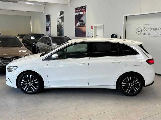 Mercedes-Benz B 200 Progressive Sedan