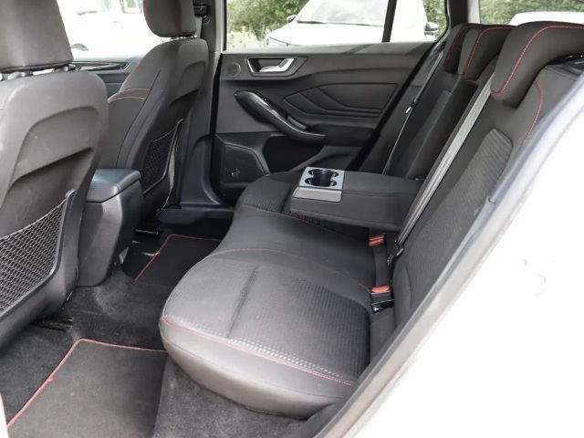 Ford Focus EcoBoost ST Line Wagon