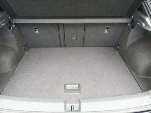 Volkswagen T-Roc R KEYLESS CARPLAY KAM SHZ LED PDC MATRIX