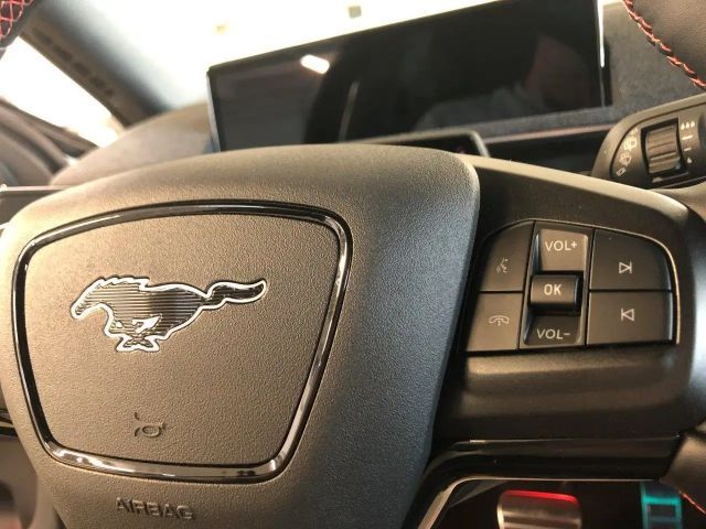 Ford Mustang Mach-E AWD