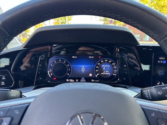 Volkswagen Golf 1.5 TSI Golf VIII Move