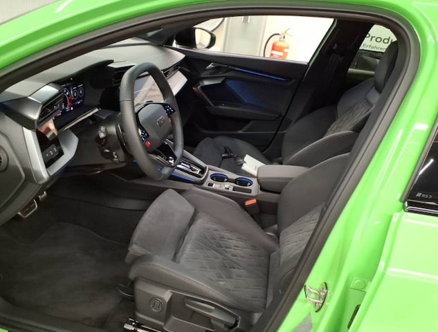 Audi RS3 Quattro S-Tronic Sedan