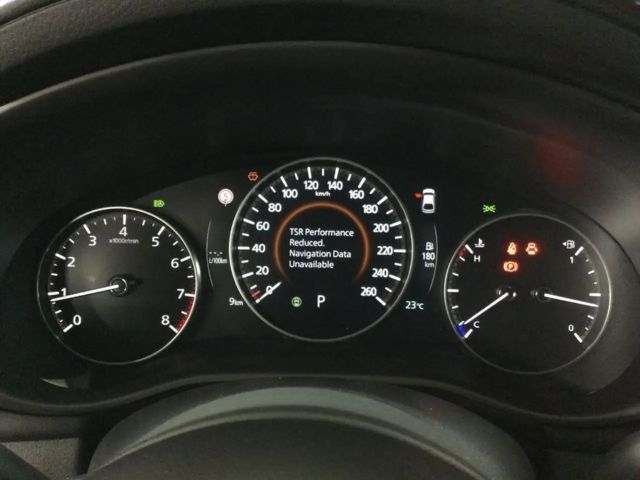 Mazda 3 Homura SkyActiv e-Skyactiv