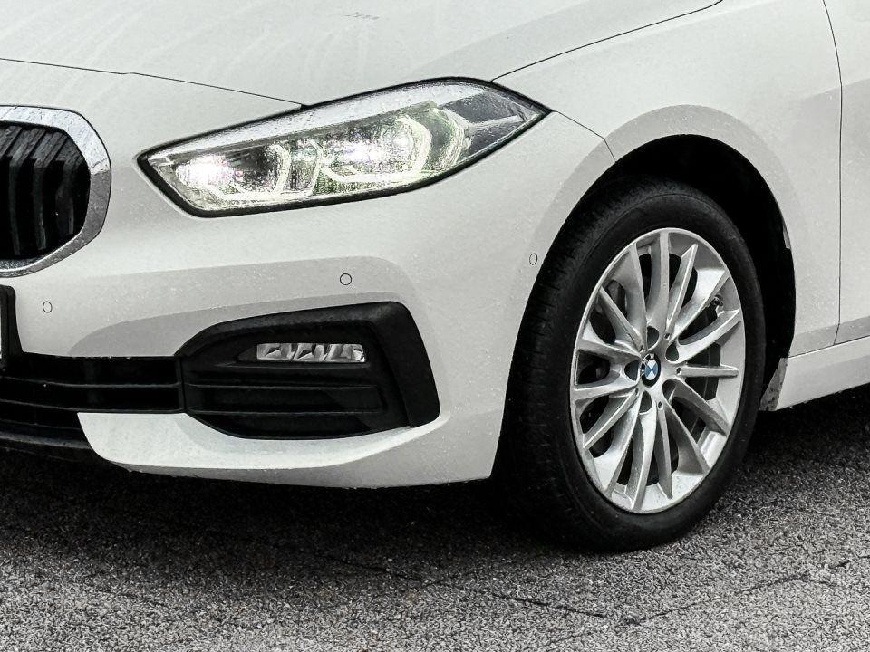 BMW 118 118d Sedan