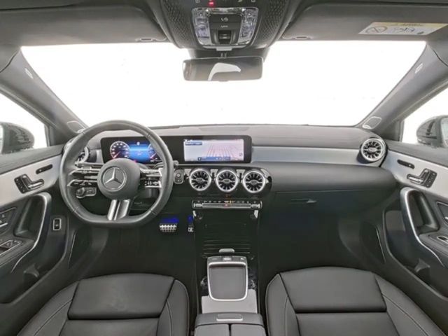 Mercedes-Benz A 250 4MATIC AMG Line Premium