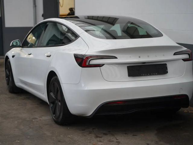 Tesla Model 3 Standard Range
