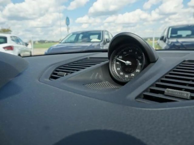 Porsche 992 Cabrio GTS