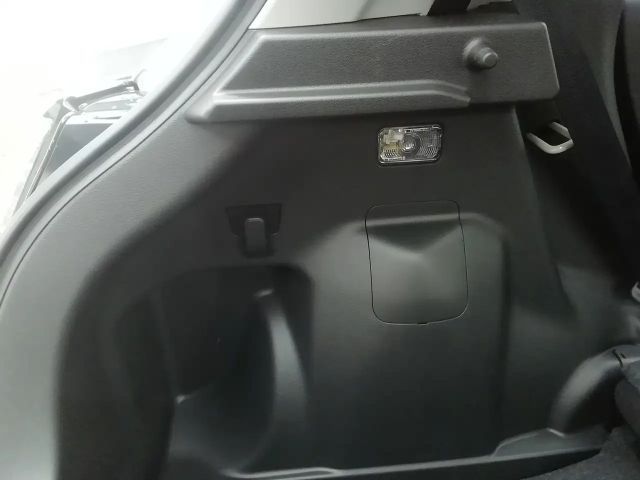 Suzuki Swift Club Hybrid