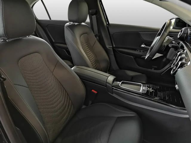 Mercedes-Benz A 180 Progressive