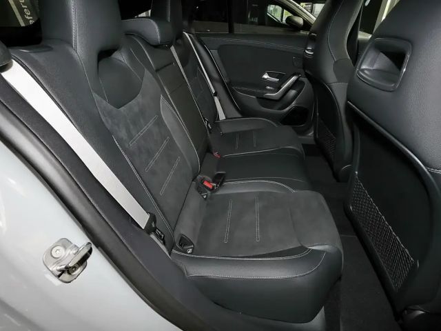 Mercedes-Benz CLA 220 AMG Line CLA 220 d