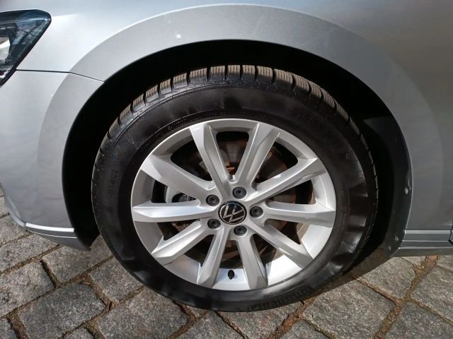 Volkswagen Passat 1.5 TSI Business DSG Variant