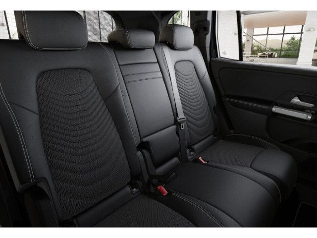 Mercedes-Benz GLB 200 GLB 200 d